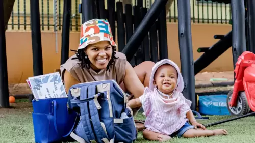 lady with her daughter